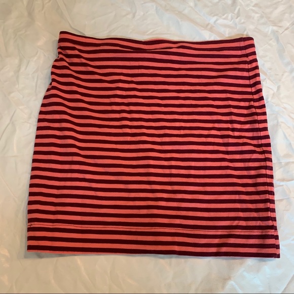 Mini Pencil Skirt - Picture 4 of 4